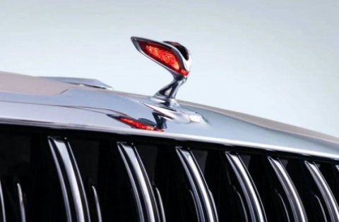 上海红旗金葵花旗舰尊享中心沪上启航